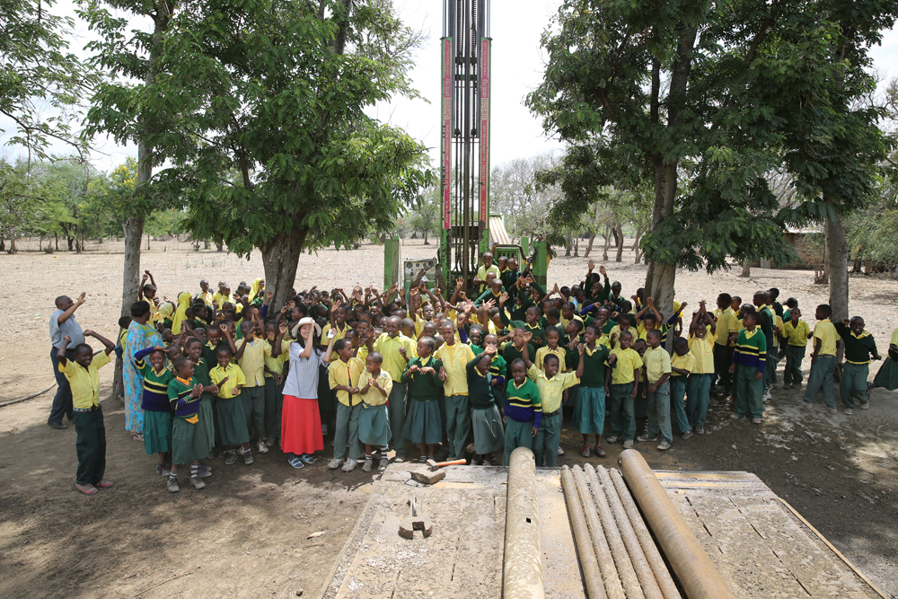 karangai 초등학교 25 단체 기념촬영.JPG