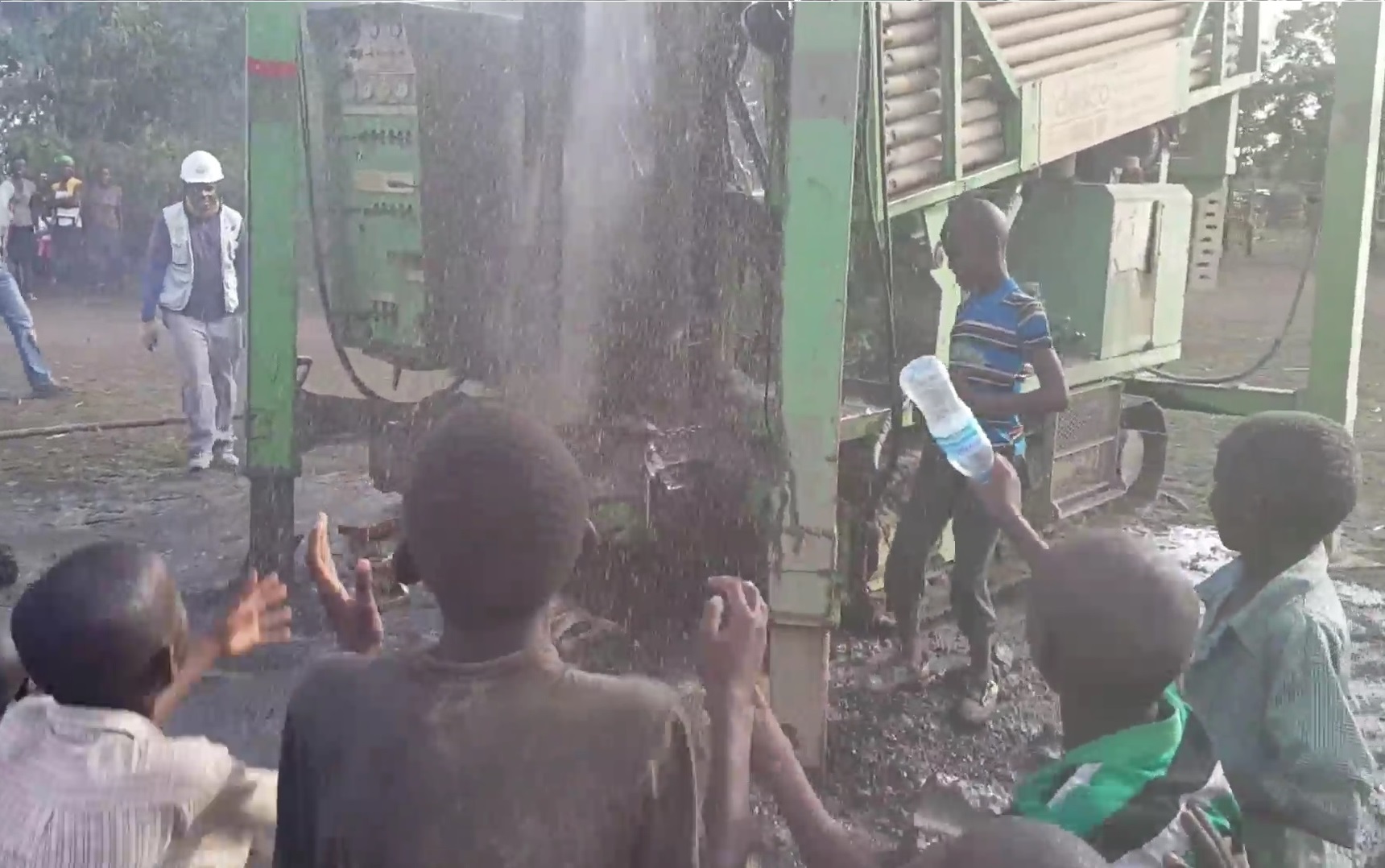 10 은제쿠 지역 우물.jpg